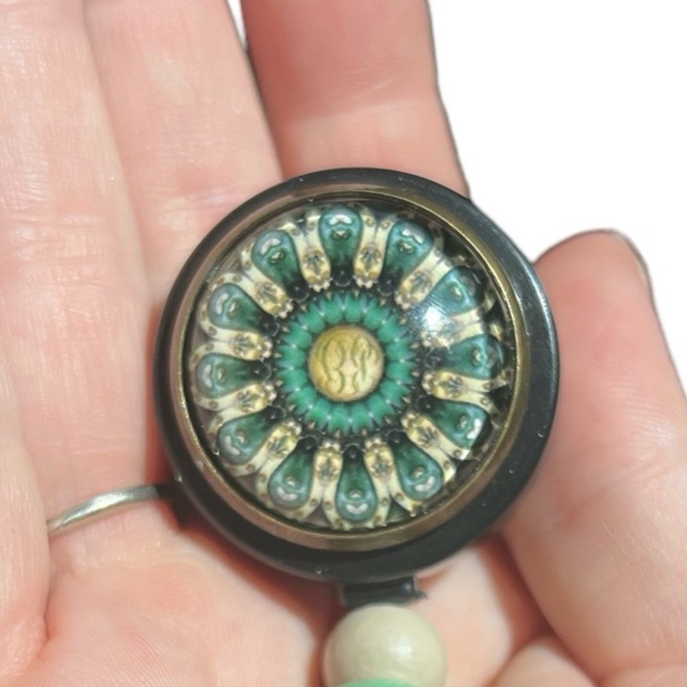New - Badge Reel - Picture 4 of 4